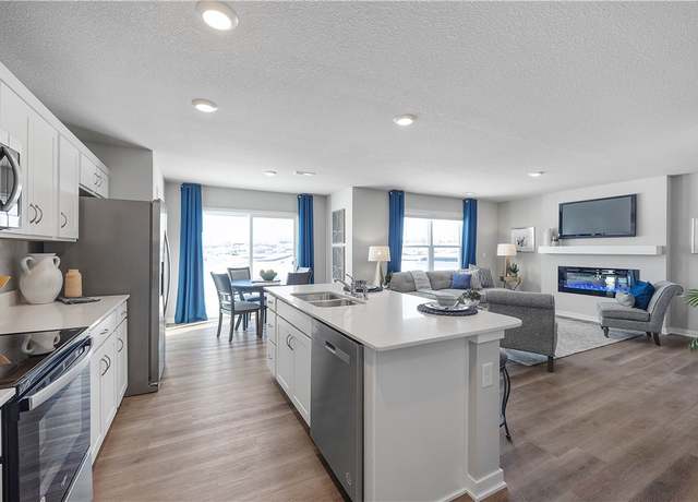 Property at 2108 Bugge Dr, Adel, IA 50003, 3 beds, 2.5 baths