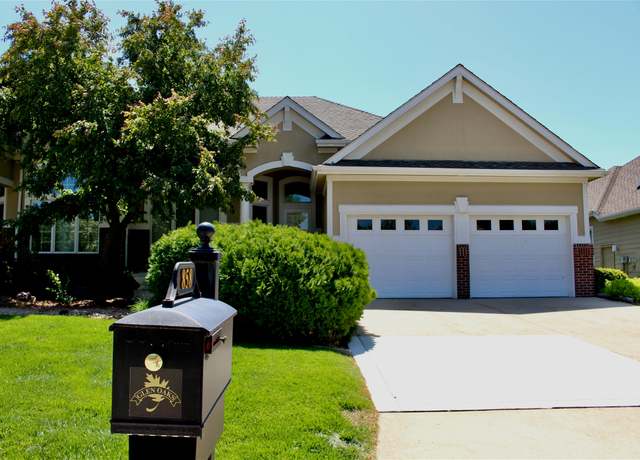 Property at 858 Burr Oaks Dr, West Des Moines, IA 50266, 4 beds, 2.5 baths