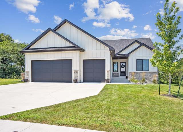 Property at 1703 Silver Maple Dr, Norwalk, IA 50211, 5 beds, 3 baths
