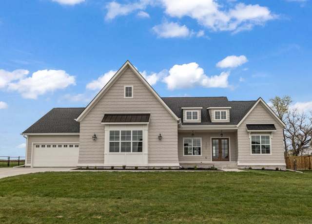 Property at 5807 NE Sherman Ct, Ankeny, IA 50021, 5 beds, 3 baths