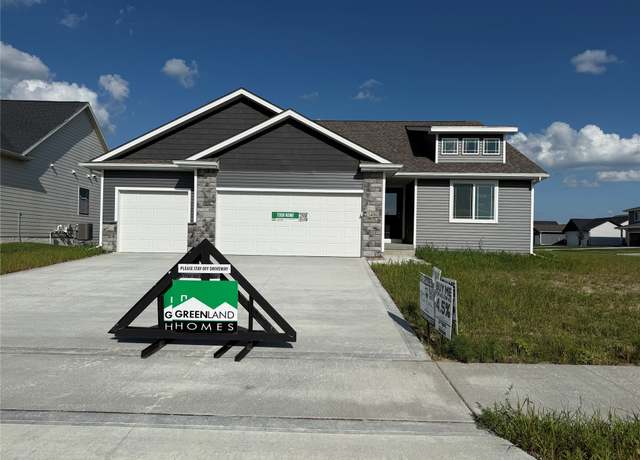 Property at 3406 NW 28th St, Ankeny, IA 50023, 3 beds, 2 baths