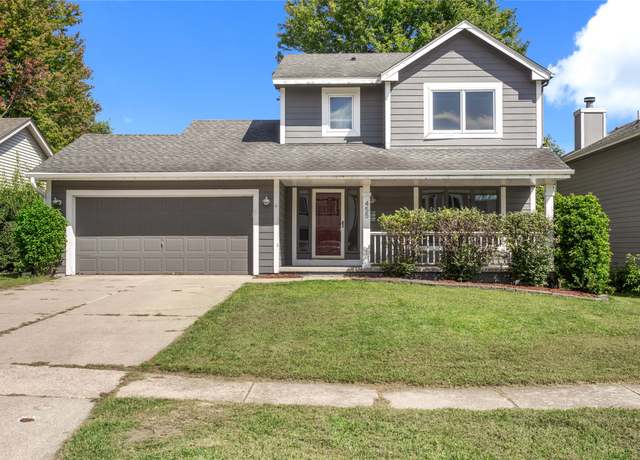Property at 455 52nd Pl, West Des Moines, IA 50265, 3 beds, 2.5 baths