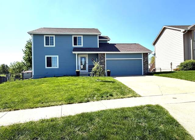 Property at 3216 SE Primrose Dr, Ankeny, IA 50021, 4 beds, 3.5 baths
