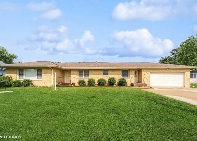Property at 1805 Sycamore St, Granger, IA 50109, 3 beds, 2 baths