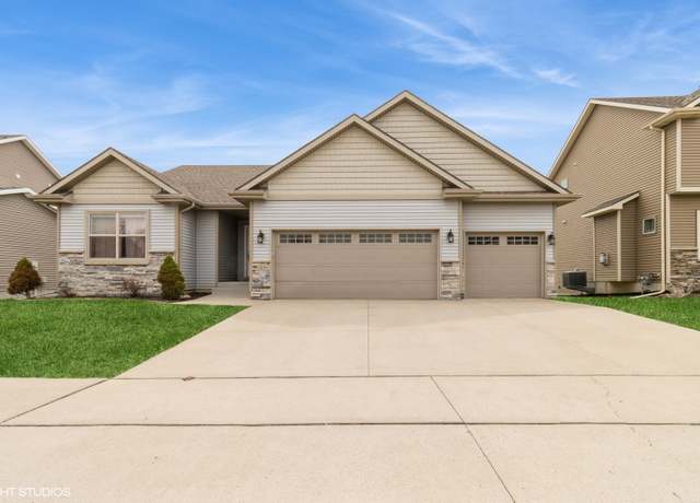 Property at 600 SE 17th St, Grimes, IA 50111, 4 beds, 3 baths