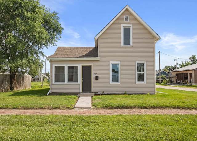 Property at 707 Bromley St, Marshalltown, IA 50158, 3 beds, 1 bath