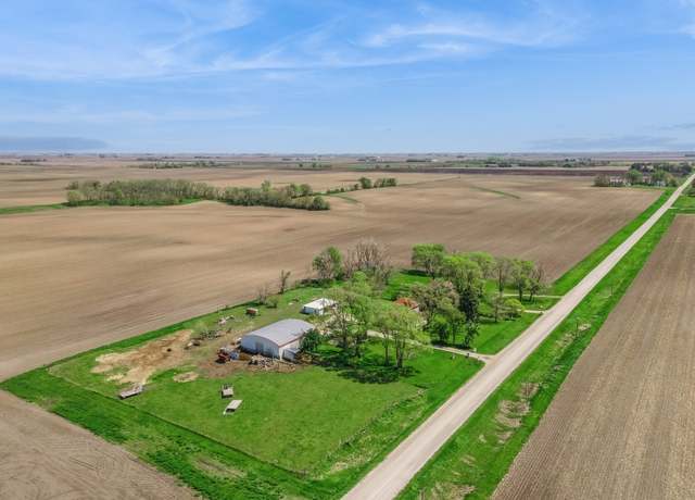 Property at 60315 210th St, Nevada, IA 50201, 4 beds, 3.5 baths