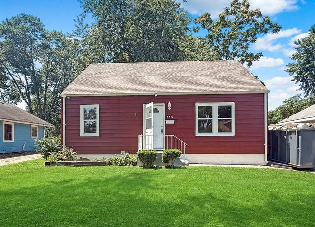 Property at 3314 Columbia St, Des Moines, IA 50313, 4 beds, 1 bath