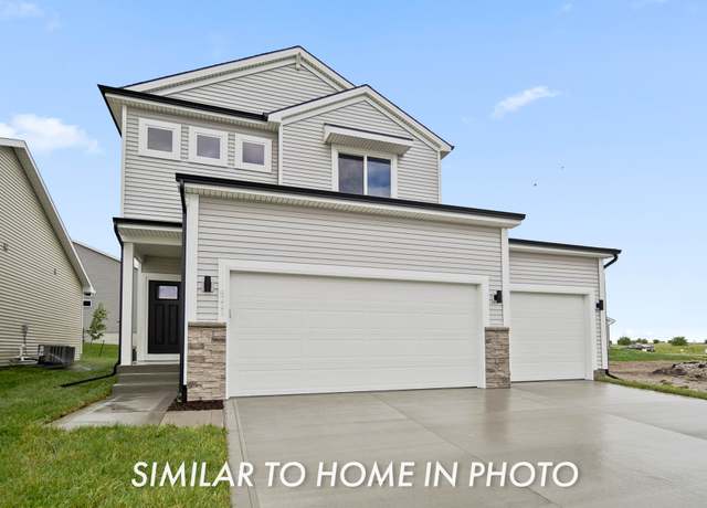 Property at 4227 5th Ave SW, Altoona, IA 50009, 3 beds, 2.5 baths