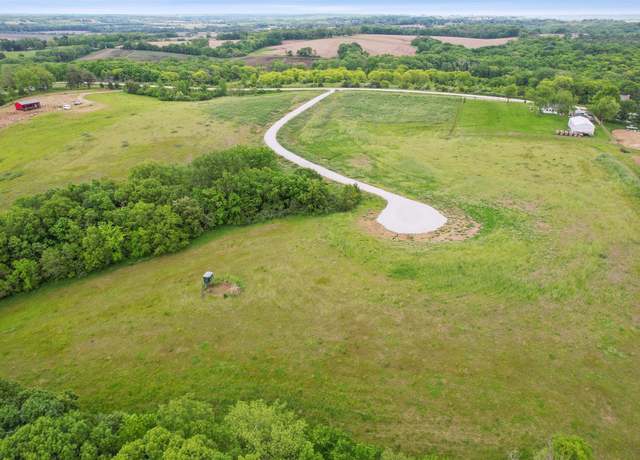Property at 11100 Clearview Trl, Norwalk, IA 50211