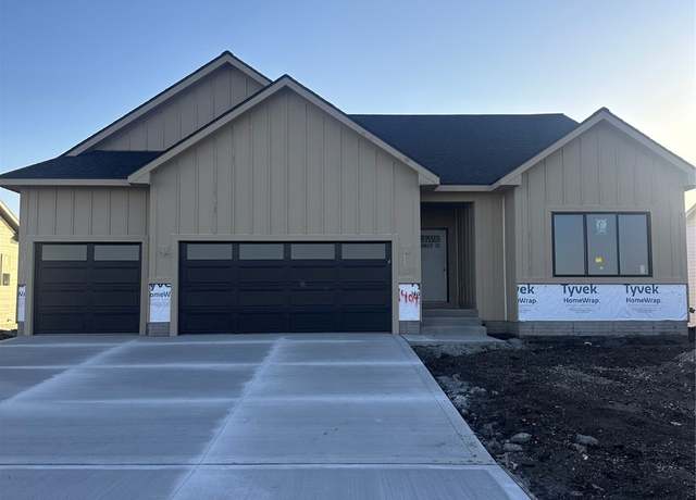 Property at 1404 NW Jackson Dr, Ankeny, IA 50023, 5 beds, 3 baths