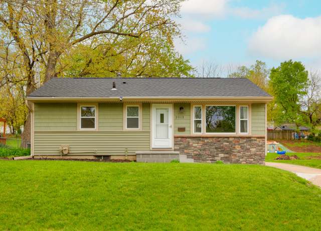 Property at 3513 62nd St, Des Moines, IA 50322, 3 beds, 1 bath