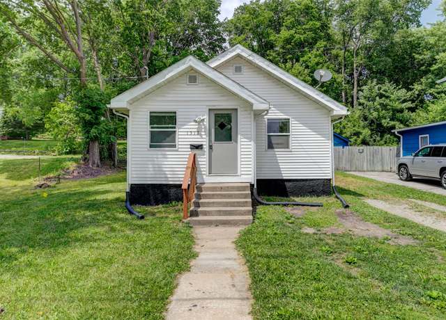 Property at 1512 2nd Pl, Des Moines, IA 50314, 2 beds, 1 bath