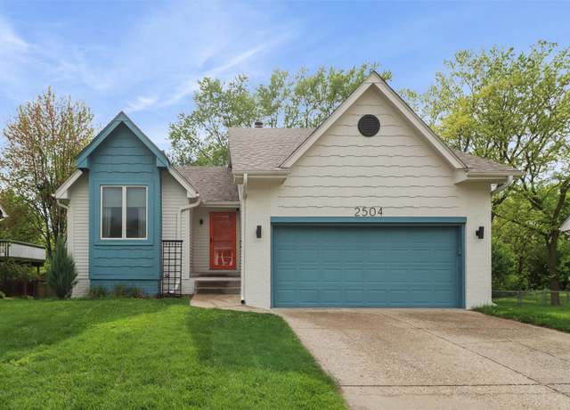 Property at 2504 Sandler Dr, Urbandale, IA 50322, 4 beds, 3 baths