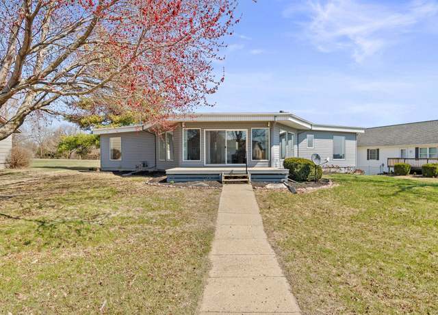 Property at 5340 Panorama Ter, Panora, IA 50216, 2 beds, 2.5 baths