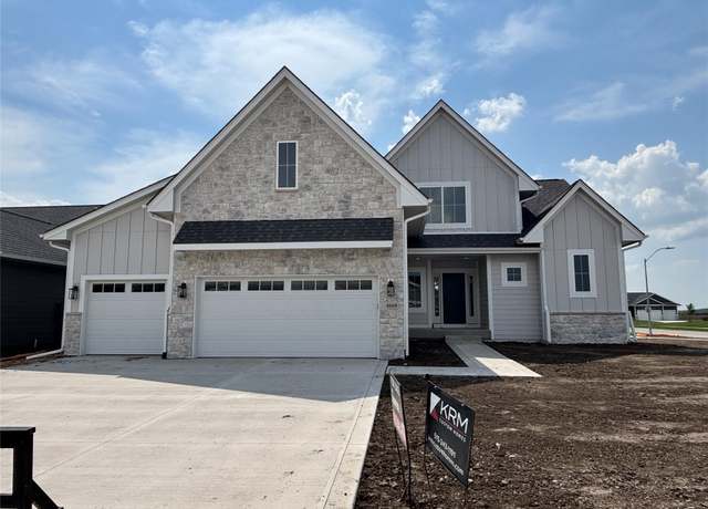 Property at 4668 178th St, Urbandale, IA 50323, 3 beds, 2.5 baths