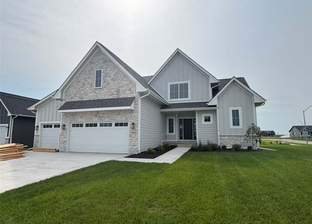 Property at 4668 178th St, Urbandale, IA 50323, 5 beds, 3.5 baths