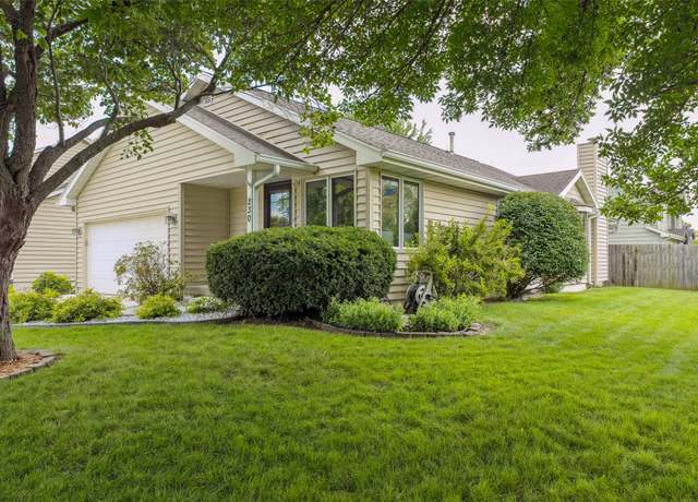 Property at 230 Southview Dr, Waukee, IA 50263, 3 beds, 3 baths