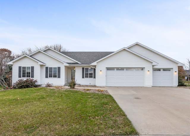 Property at 3104 SW 26th St, Ankeny, IA 50023, 6 beds, 2.5 baths
