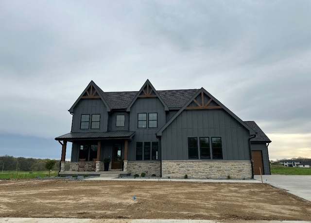 Property at 301 SW 18th St, Ankeny, IA 50023, 5 beds, 3.5 baths