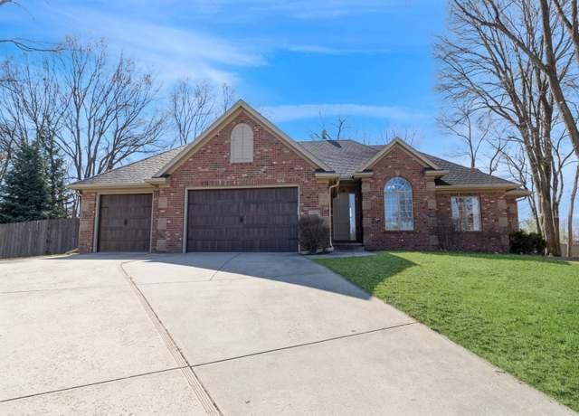 Property at 14358 Forest Ct, Clive, IA 50325, 4 beds, 3 baths