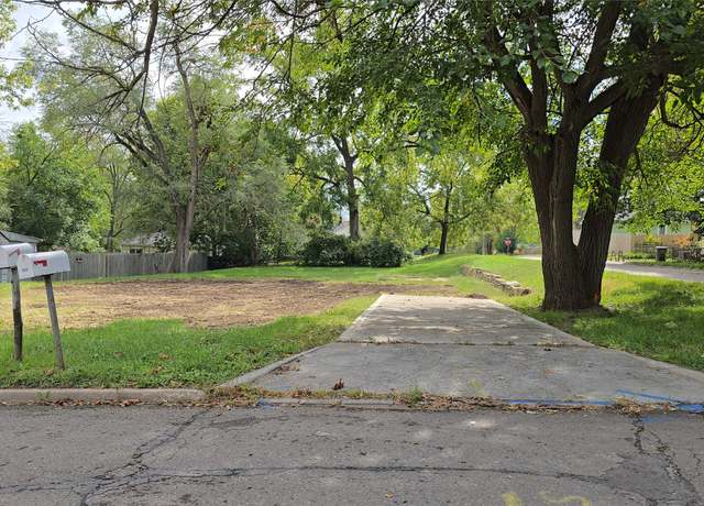Property at 401 E Wall Ave, Des Moines, IA 50315
