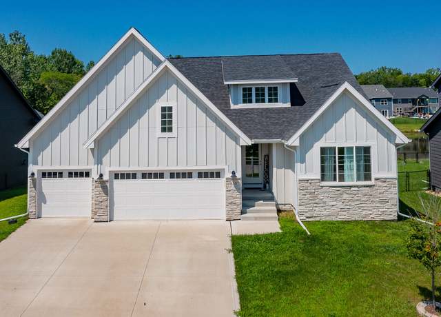 Property at 930 Wolf Creek Dr, Polk City, IA 50226, 4 beds, 3 baths