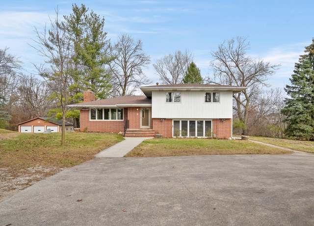 Property at 2321 NW Polk City Dr, Ankeny, IA 50023, 3 beds, 3 baths