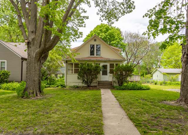 Property at 1107 Wilson Ave, Ames, IA 50010, 3 beds, 1.5 baths