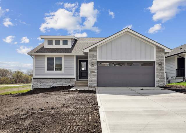 Property at 18026 Alpine Dr, Clive, IA 50325, 3 beds, 2 baths