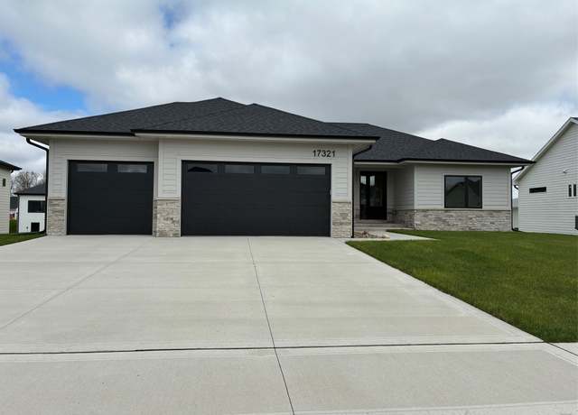 Property at 17321 North Valley Dr, Urbandale, IA 50323, 6 beds, 3 baths