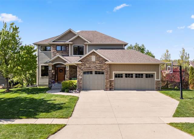 Property at 1640 SE Hawthorne Ridge Dr, Waukee, IA 50263, 5 beds, 4.5 baths