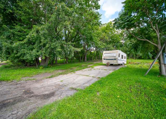 Property at Parcel 050-02946-000-000 St, Des Moines, IA 50317