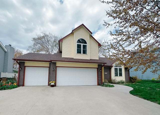 Property at 5559 Kensington Cir, Johnston, IA 50131, 3 beds, 2.5 baths