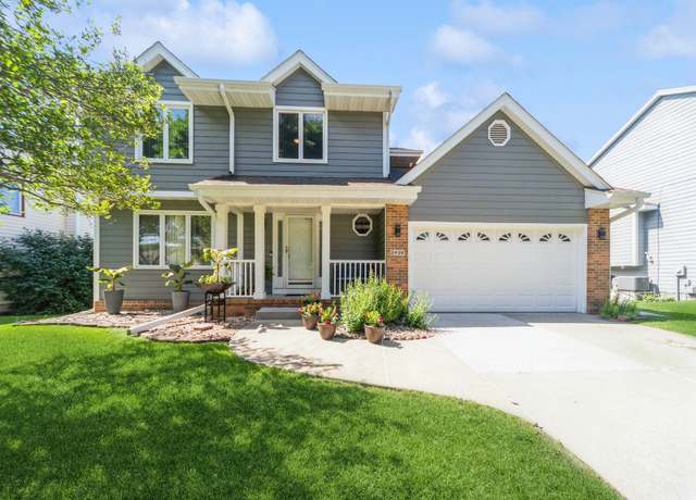 Property at 3436 Valley View Dr, West Des Moines, IA 50265, 4 beds, 3.5 baths