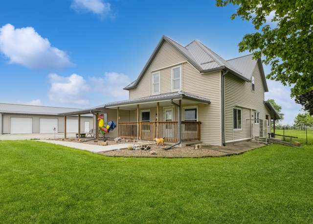 Property at 54220 235th Trl, Chariton, IA 50049, 4 beds, 2 baths