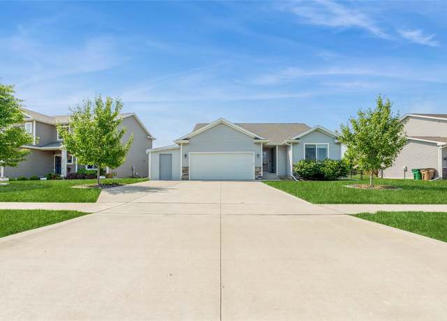 Property at 625 Bradford Dr, Norwalk, IA 50211, 4 beds, 3 baths