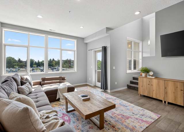 Property at 640 S 50th St #2204, West Des Moines, IA 50265, 2 beds, 2.5 baths