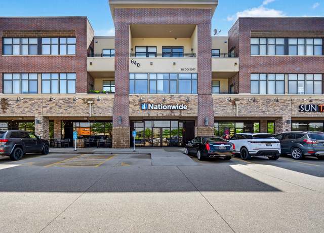 Property at 640 S 50th St #2204, West Des Moines, IA 50265, 2 beds, 2.5 baths