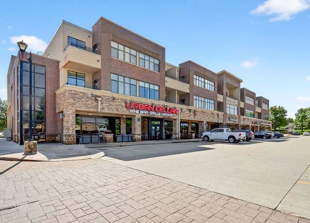 Property at 640 S 50th St #2204, West Des Moines, IA 50265, 2 beds, 2.5 baths