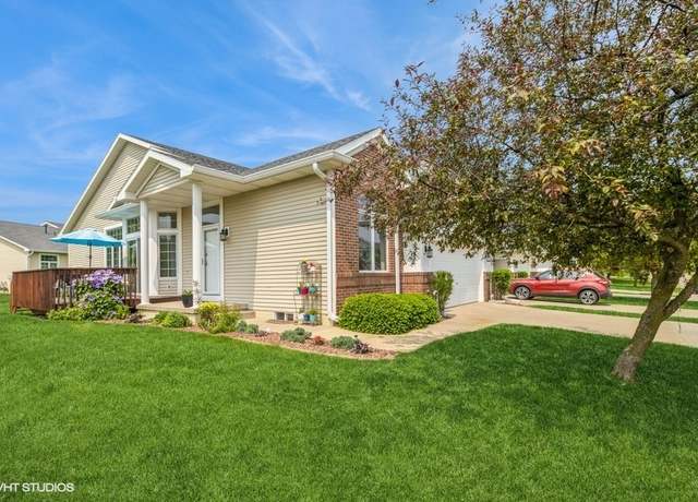 Property at 856 SE Williams Ct, Waukee, IA 50263, 2 beds, 2 baths