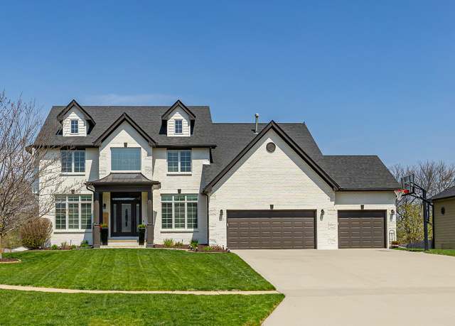 Property at 2975 SE Timberline Dr, Waukee, IA 50263, 5 beds, 4.5 baths