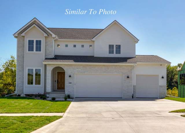 Property at 11212 Twilight Dr, West Des Moines, IA 50266, 4 beds, 3.5 baths