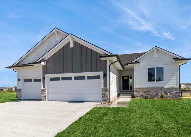 Property at 430 NW Ryder Dr, Waukee, IA 50263, 4 beds, 4 baths