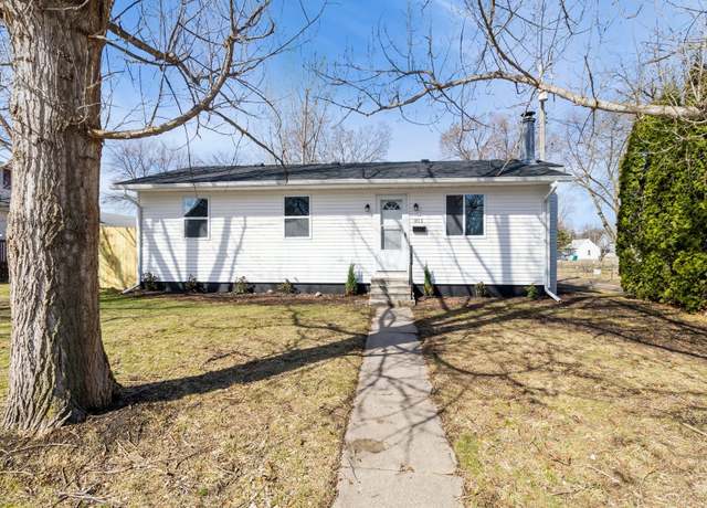 Property at 1013 Wood St, Webster City, IA 50595, 3 beds, 1 bath