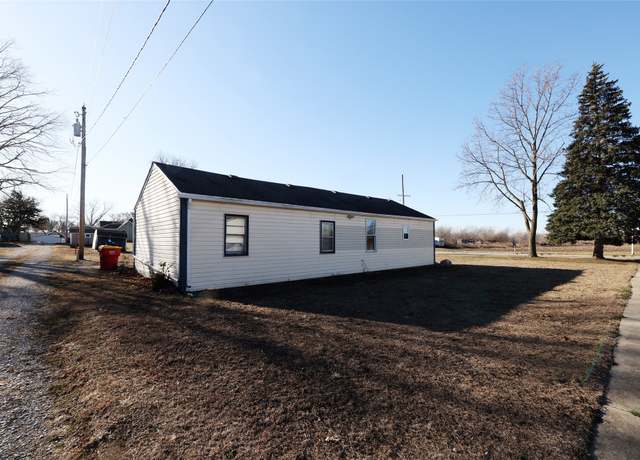 Property at 1228 Division St, Boone, IA 50036, 1 bed, 1 bath