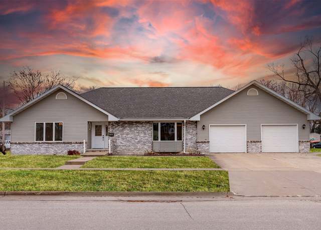 Property at 818 Rapids St, Adel, IA 50003, 3 beds, 3 baths