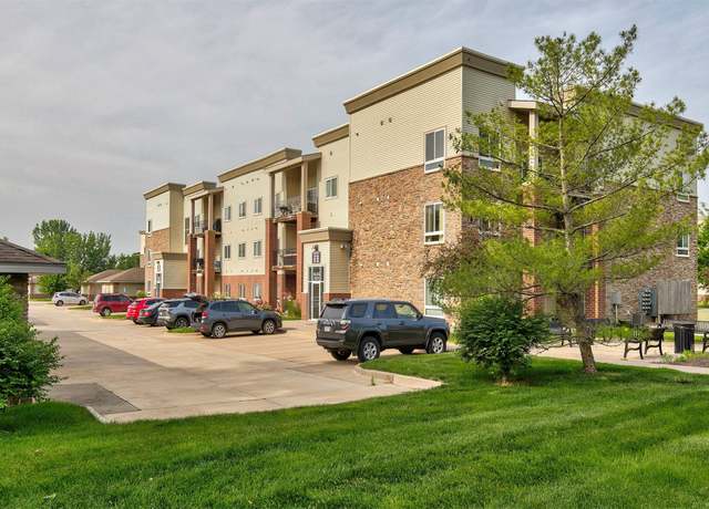 Property at 6350 Coachlight Dr #1308, West Des Moines, IA 50266, 2 beds, 2 baths