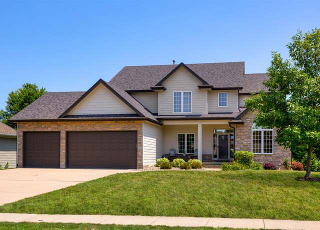 Property at 4611 153rd St, Urbandale, IA 50323, 5 beds, 4.5 baths