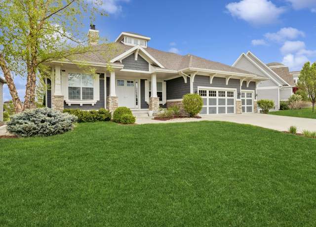 Property at 4207 NE Bellagio Cir, Ankeny, IA 50021, 5 beds, 3 baths